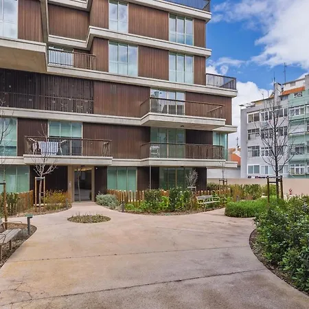 Jardim Da Gloria - T3 De Luxe Dans Prive - Luxury 3-bedroom In Private Lizbona