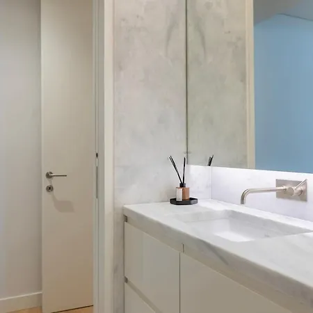 Jardim Da Gloria - T3 De Luxe Dans Prive - Luxury 3-bedroom In Private